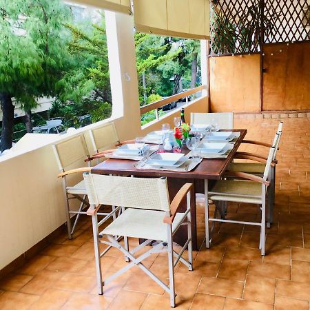Waitnsea Apartment เอเธนส์ ภายนอก รูปภาพ